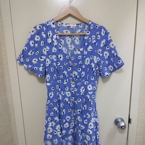 💕2 FOR $40 - Skies Are Blue, Size XS Blue & White Flower Detail Maxi, Dress 💕